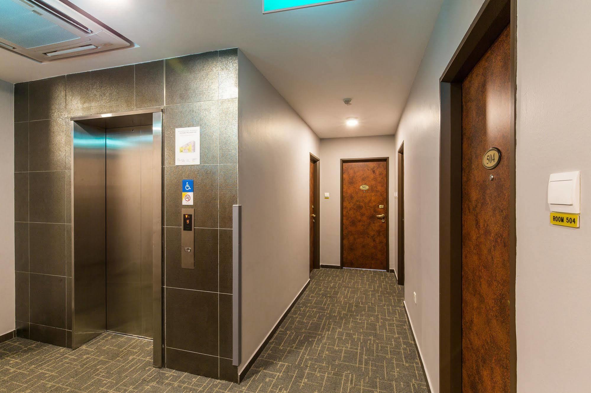 Ibis Budget Singapore West Coast Екстер'єр фото